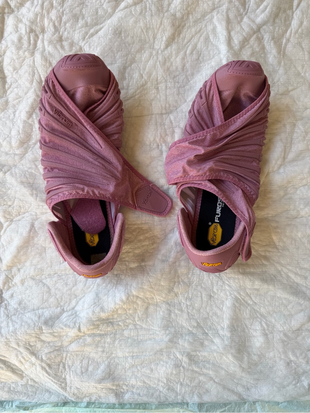 Vibram furoshiki Wrap sole shoe in Dusty Rose/mauve pink size 10-10.5